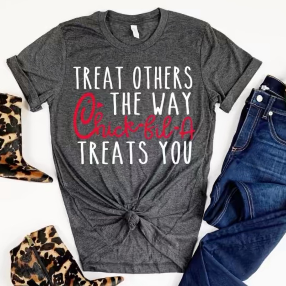 Graphic tee